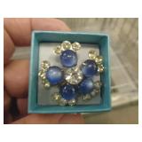 BROOCH