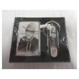 JOHN WAYNE LIGHTER & KEYCHAIN KNIFE /NEVER OPENED