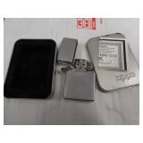 ZIPPO LIGHTER / NEEDS HINGE PIN
