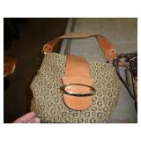 GUESS PURSE