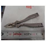 SCHRADE TOUGH MULTI TOOL