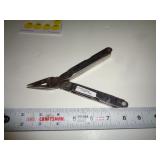 LEATHERMAN SUPER TOOL / KNIFE BLADE CHIPPED