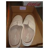CLARKS CLOUDSTEPPERS SZ 8