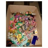 BROKEN JEWELRY FOR CRAFTS