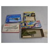 4 - MODEL KITS - 1 SEALED