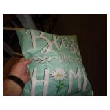 THROW PILLOW