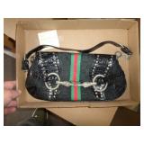 GUCCI PURSE (NOT AUTHENTICATED)