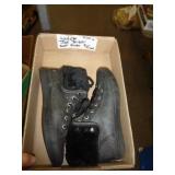 LADIES SZ 8 SHOES