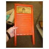 WASHBOARD KEY HOLDER