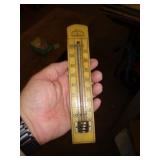 WOOD THERMOMETER