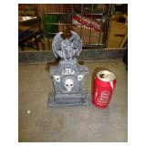 HALLOWEEN DECOR RESIN CAST