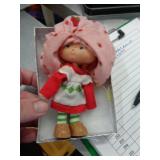 1979 STRAWBERRY SHORTCAKE FIGURE