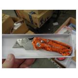 RAZOR KNIFE