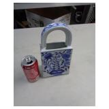 BLUE & WHITE PORCELAIN BASKET FLOWER VASE