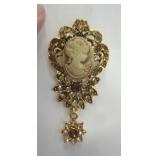 CAMEO  BROOCH