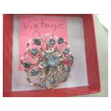 BROOCH