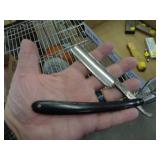 STRAIGHT RAZOR