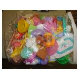 PLASTIC TOYS / UT