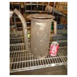 OLD GAS STATION FILLER CAN / UT