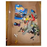 MIXED TOYS