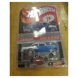 HOT WHEELS - 55 CHEVY CLUB EXCLUSIVE W BUTTON