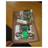KWIKSET DOOR KNOBS