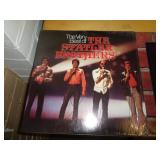 ALBUM W RECORD