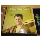 ALBUM W RECORD