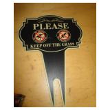 PLASTIC YARD SIGN - GRASS