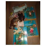 TOYS & FIGURES