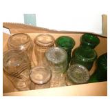 LOT OF VASES / LW