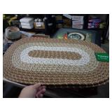 18"X28" BRAIDED RUG