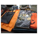 LOT OF HALLOWEEN ITEMS