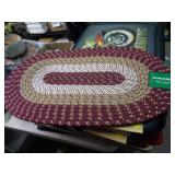 18"X28" BRAIDED RUG