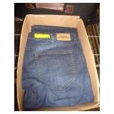 IZOD 42X28 JEANS