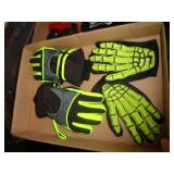 REFLECTIVE GLOVES