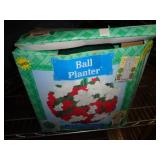 BALL PLANTER