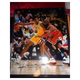 KOBE BRYANT & MICHAEL JORDAN SIGNED 8X10 W COA