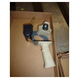 TAPE GUN