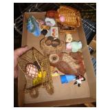 FIGURINES & MISC