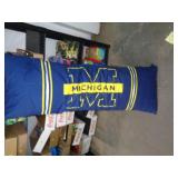 MICHIGAN - BODY PILLOW