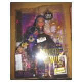 2022 MONSTER HIGH DOLL