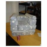 KIDS CHAIR & BED
