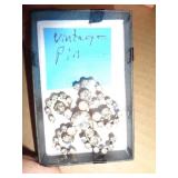 BROOCH