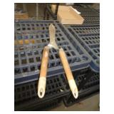 CRAFTSMAN HEDGE TRIMMERS
