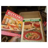KITCHEN DECOR & COOKBOOK