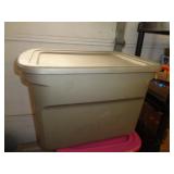 73QT TOTE W LID / RW