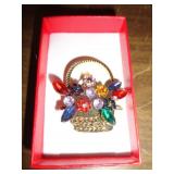 BROOCH - FLOWER BASKET