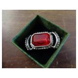 BROOCH - RED STONE