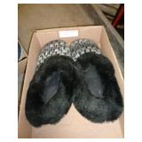 DEERFOAM SLIPPERS SZ LG 9-10